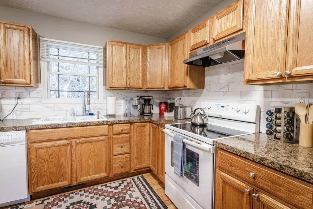 Mountain Views, Hot Tub, Firepit, Dog Friendly, Ev Connector Βίλα Stanley Εξωτερικό φωτογραφία
